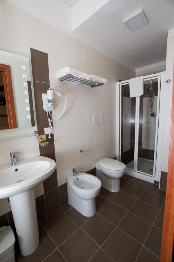 B&B Al Viale Foggia Buitenkant foto