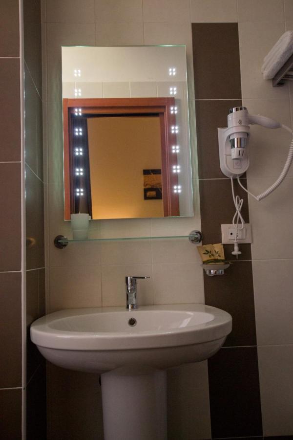 B&B Al Viale Foggia Buitenkant foto